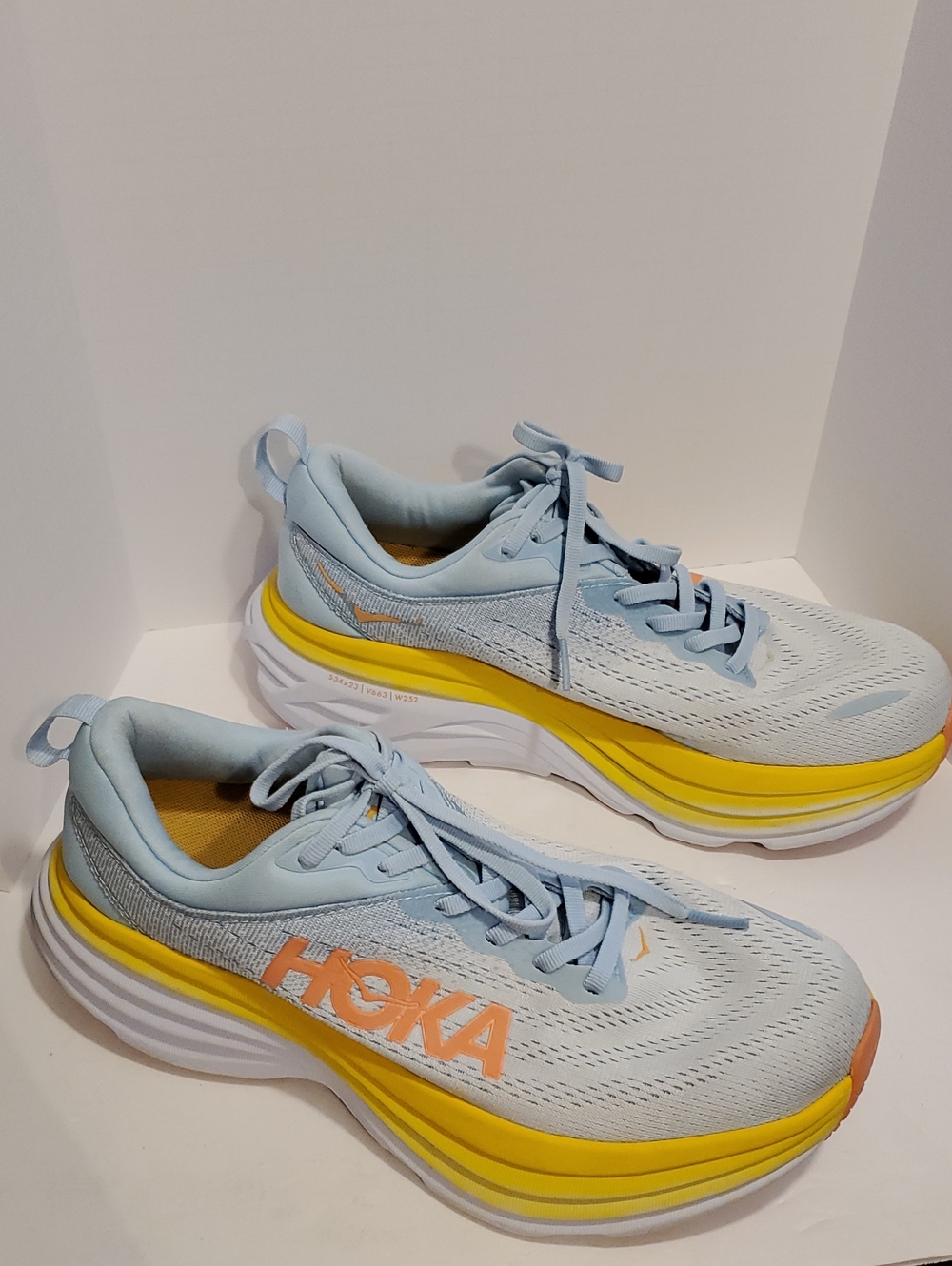 Hoka Bondi 8 Women's Running Shoe Sneaker In Summer Song Country Air Size 8.5D - Picture 2 of 9